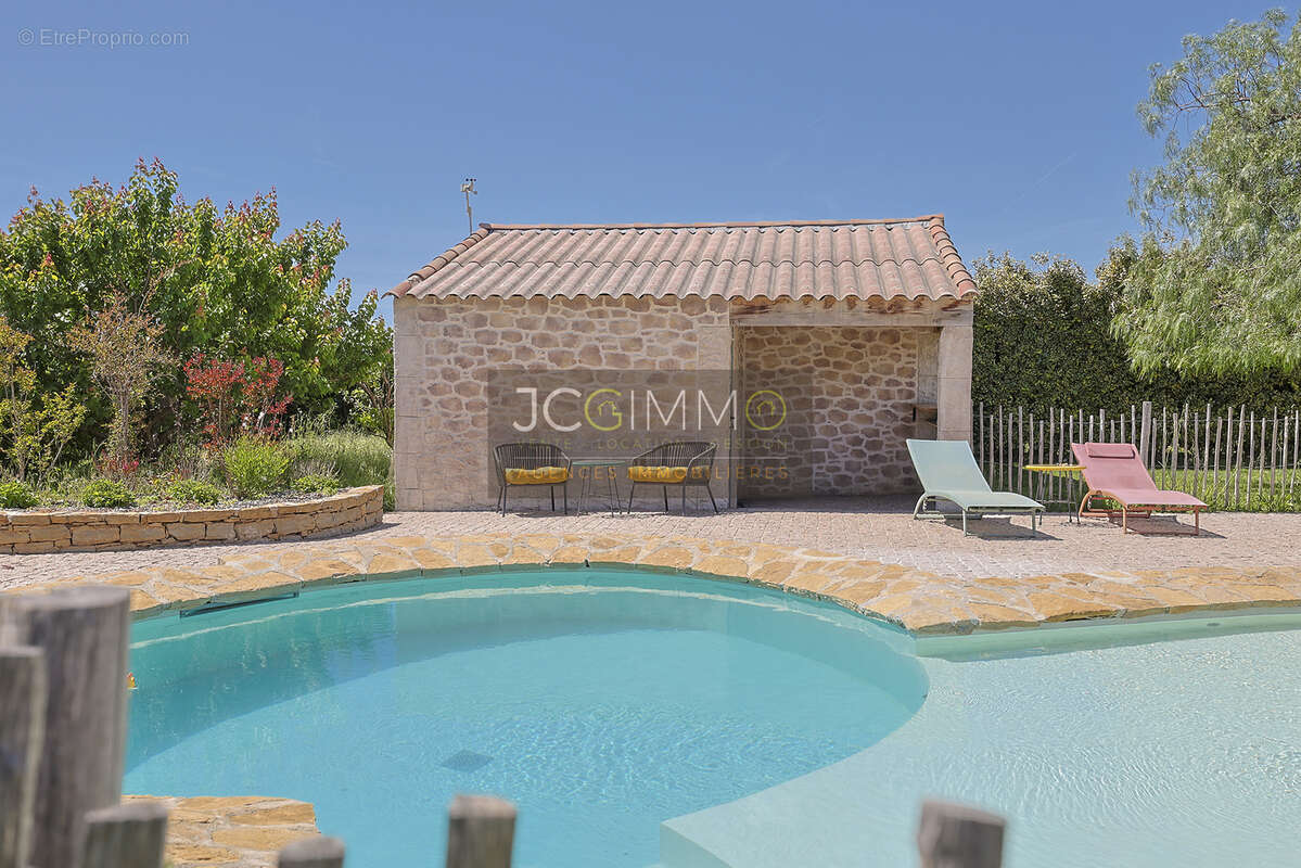 CUERS, Villa de 133 m2 nichée au coeur des vignes BIO - photo 4