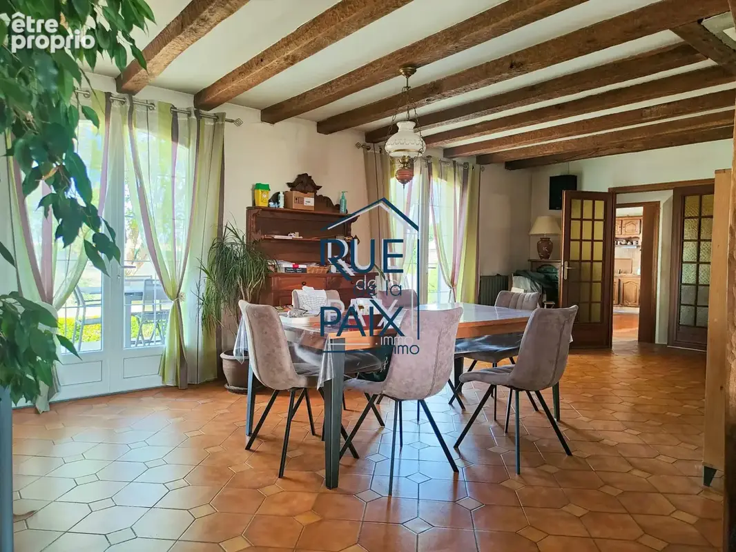 Maison 5 pièces 142 m² à vendre à Savigny-Sous-Faye (86140) - photo 2