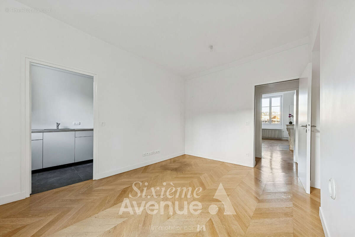 Appartement à PARIS-4E