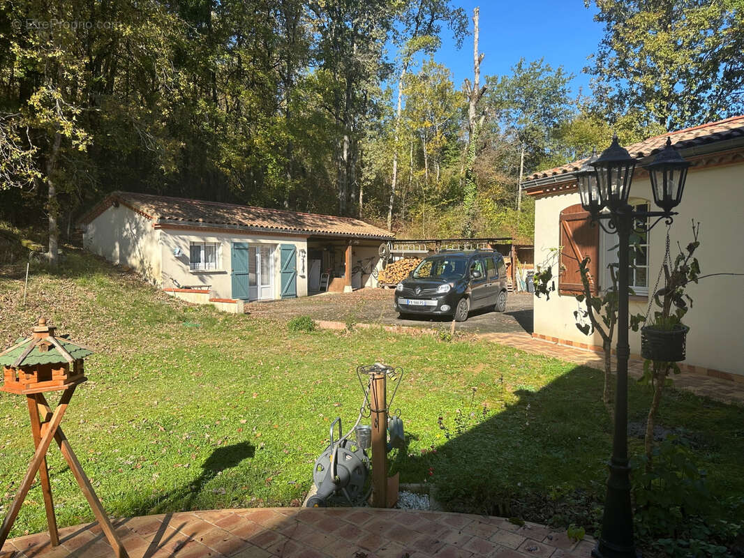 Maison à SAINT-CAPRAIS-DE-LERM