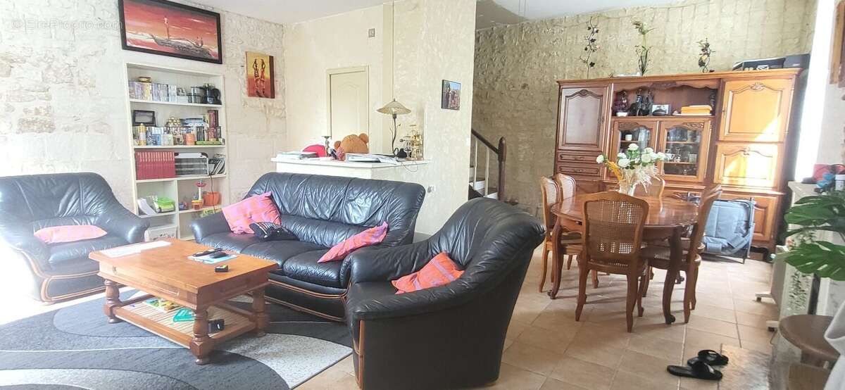 Maison à TAILLEBOURG