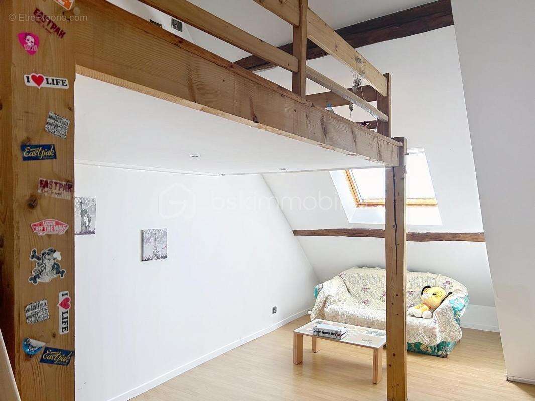 Maison à OZOUER-LE-VOULGIS