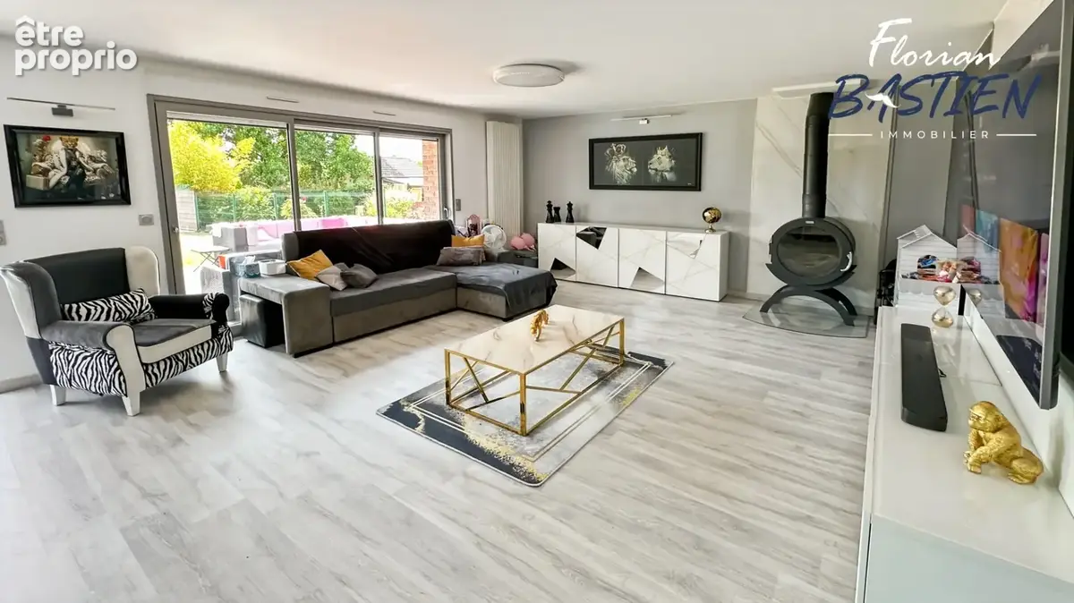  Maison d’architecte 2010 – 5 chambres – Terrain de 1 600 m² – Centre-ville de Petite-Forêt - photo 4