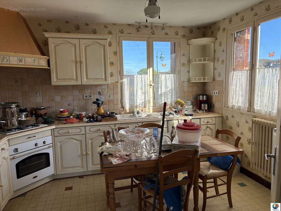 Maison à VAULX-MILIEU