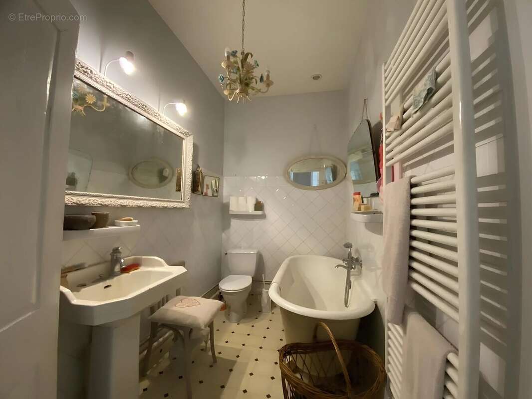 Maison à CEAUX-EN-COUHE