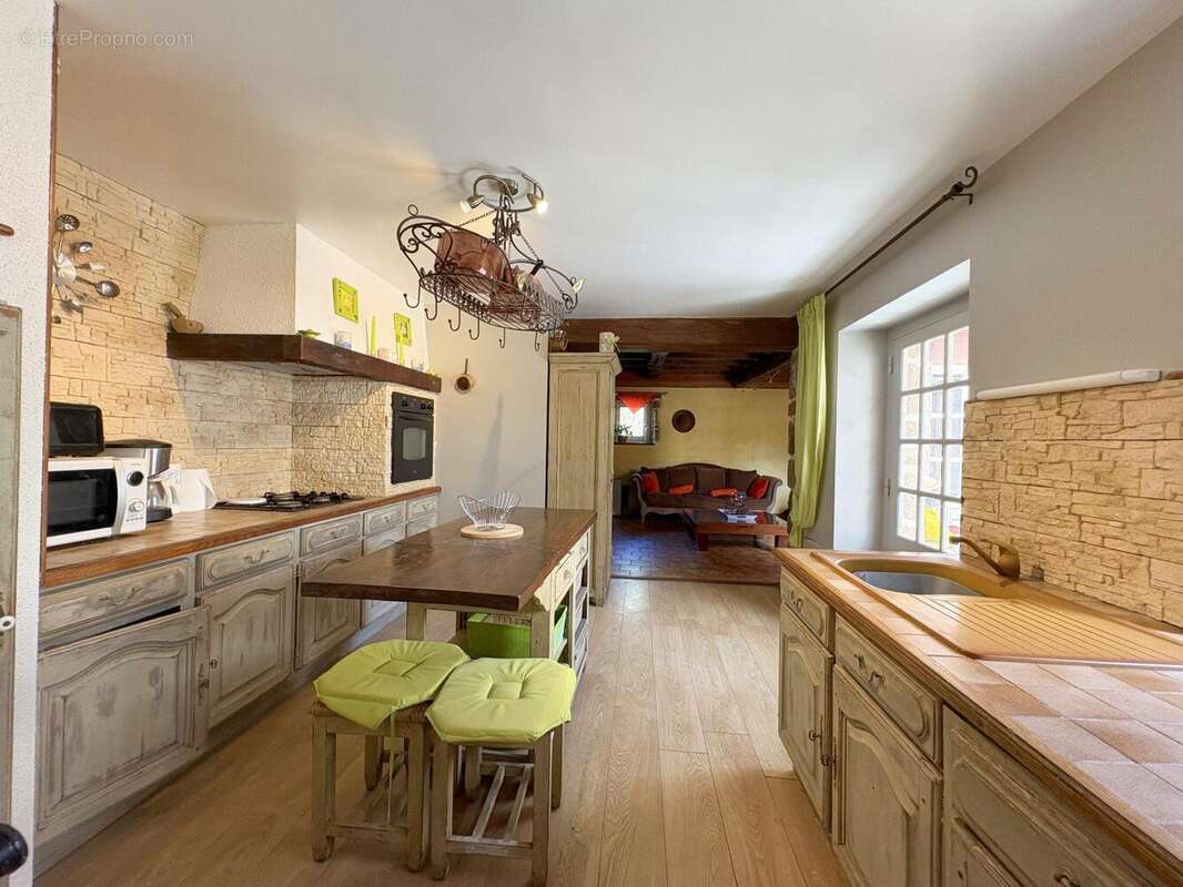 Maison à JULLOUVILLE