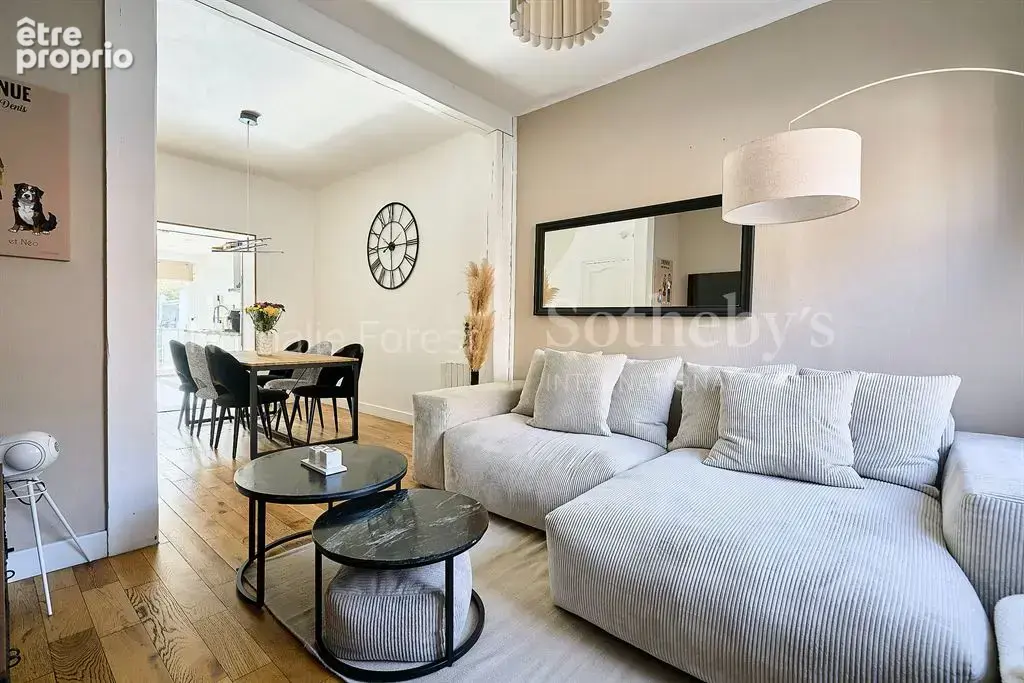 Maison 4 pièces, 2 salle de bains, joli jardin - photo 3