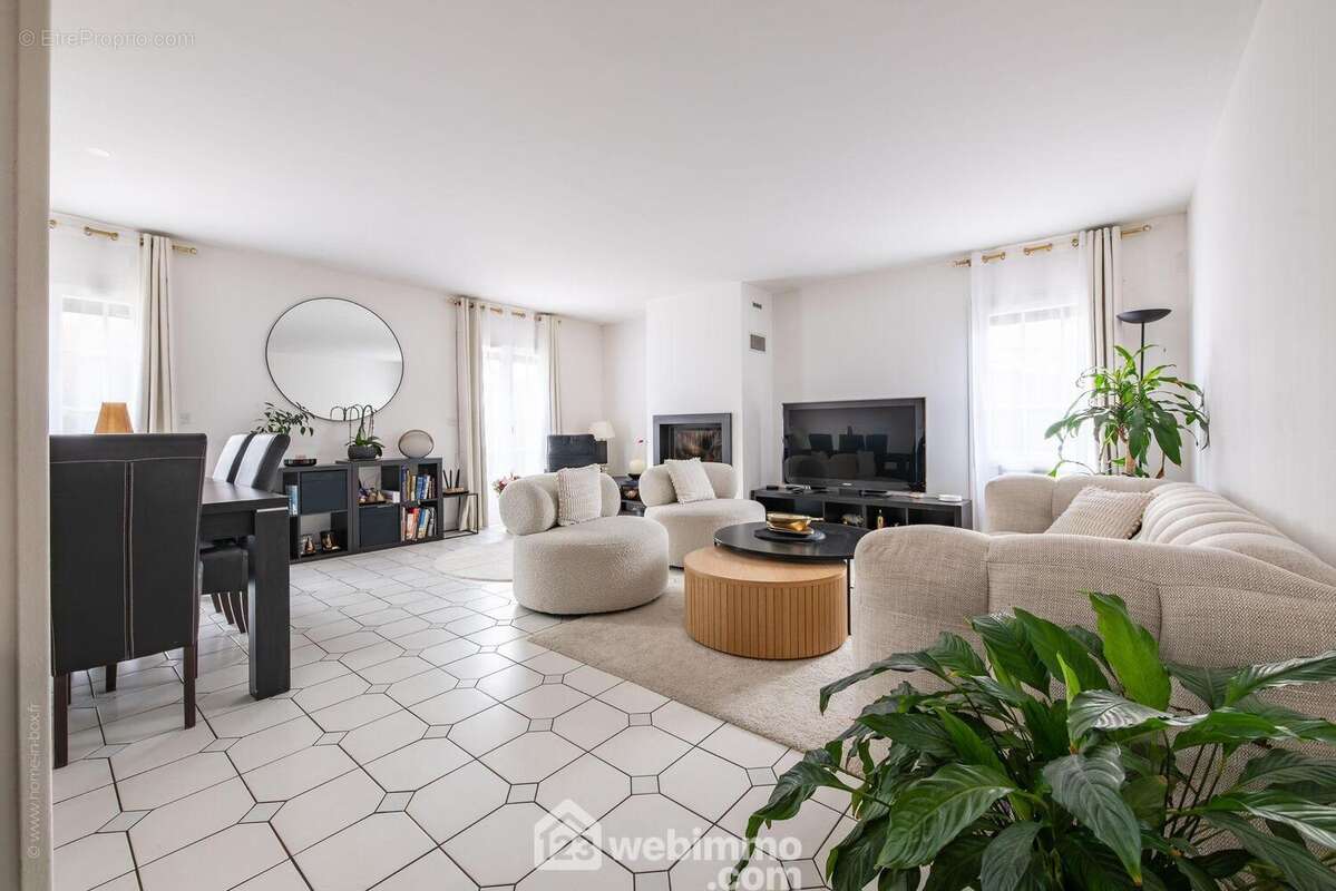 Maison à MAROLLES-EN-BRIE