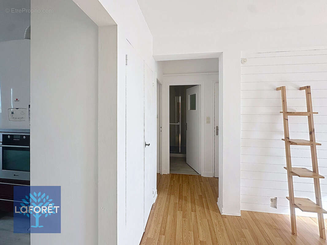 Appartement à FOUGERES