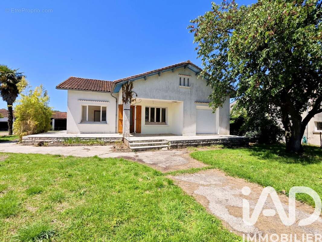 Maison 155 m² à Cherbonnieres  - photo 3
