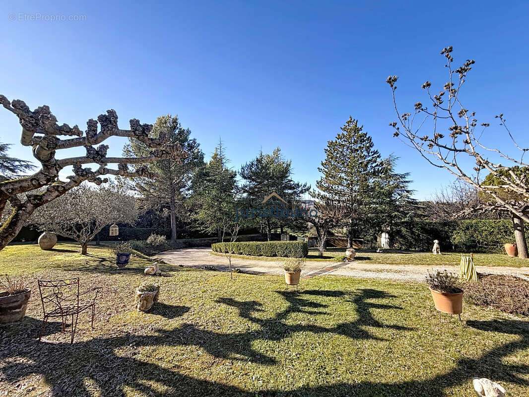 A 5 kms de VAISON-LA-ROMAINE Maison de plain-pied au charme provençal dans un secteur prisé près de Vaison-la- - photo 5