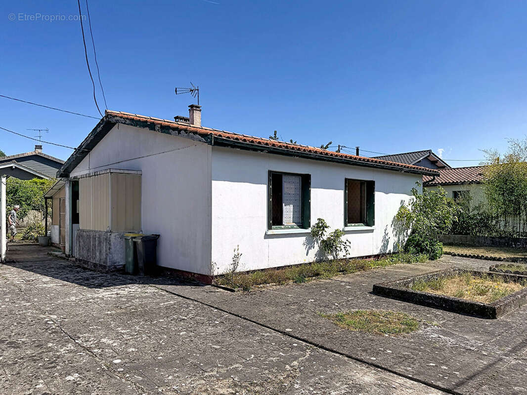 Maison à VILLENAVE-D'ORNON