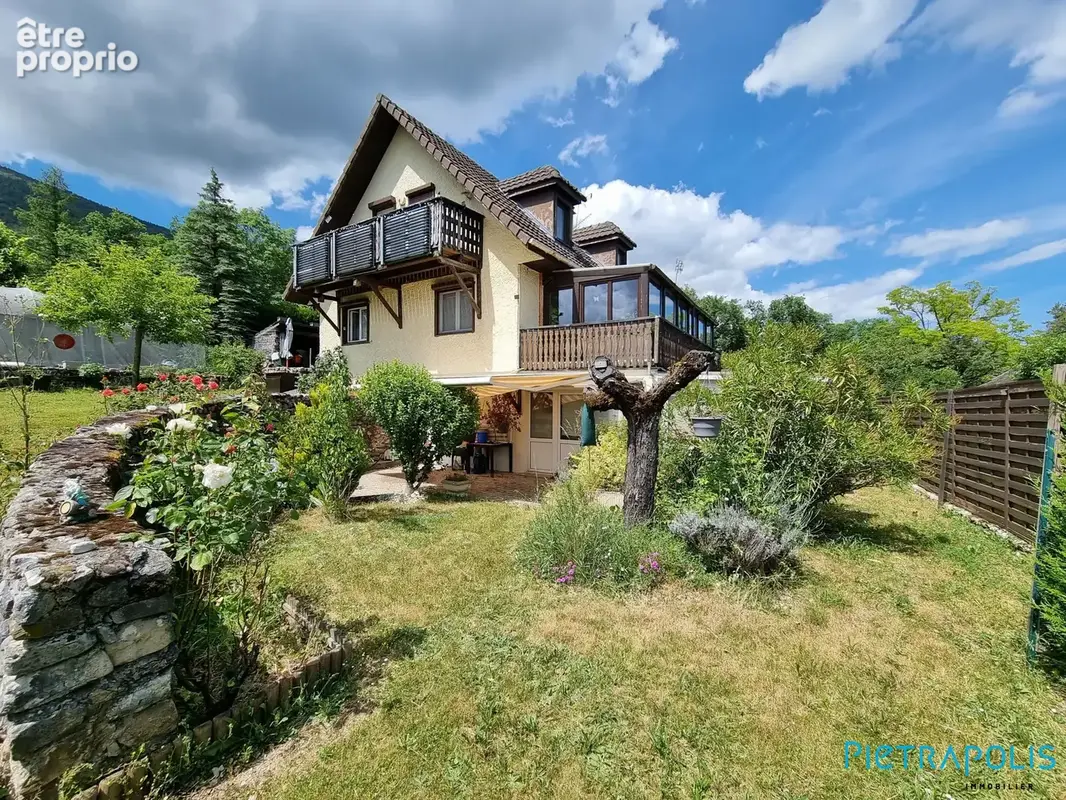 Appartement 4 pièces 84 m² à vendre à Crozet (01170) - photo 1