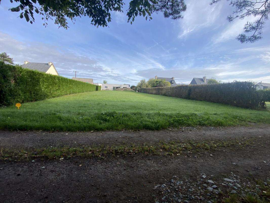 Terrain à PLELAN-LE-PETIT