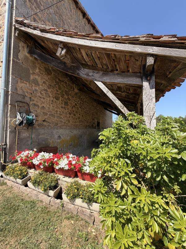 Maison 180 m² à Piegut-Pluviers  - photo 36