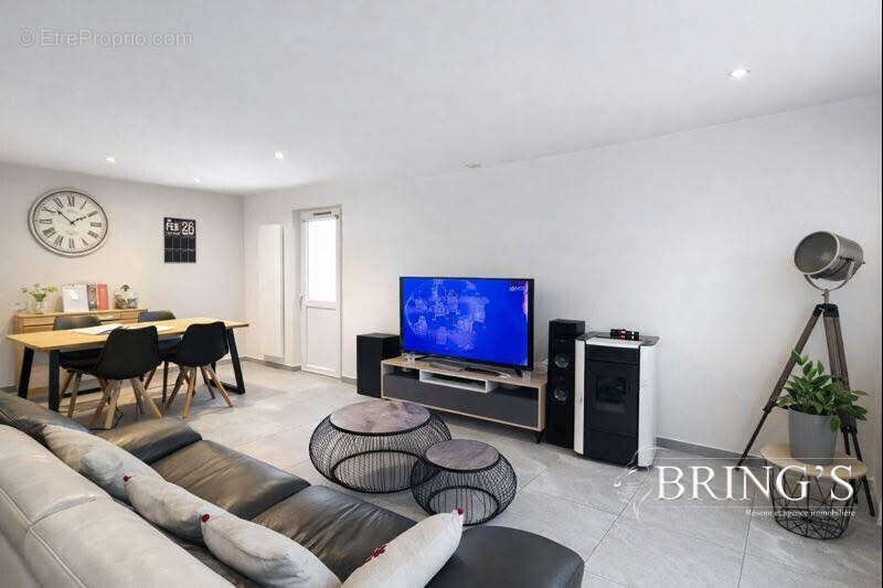 Appartement à RIVES