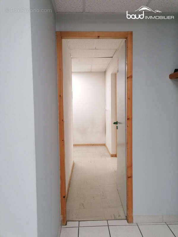 Commerce 131 m² à Villard-De-Lans  - photo 9