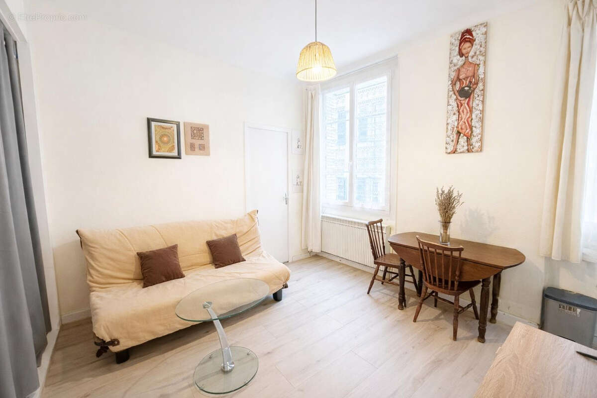 Appartement à EVIAN-LES-BAINS