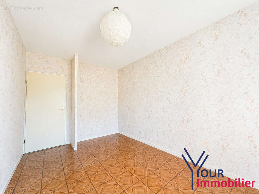 Appartement 89 m² à Bron  - photo 6