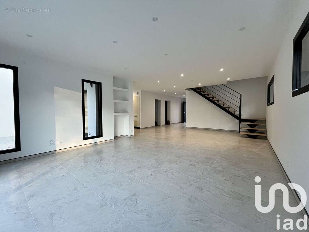 Photo 2 - Maison à SAINT-ERBLON