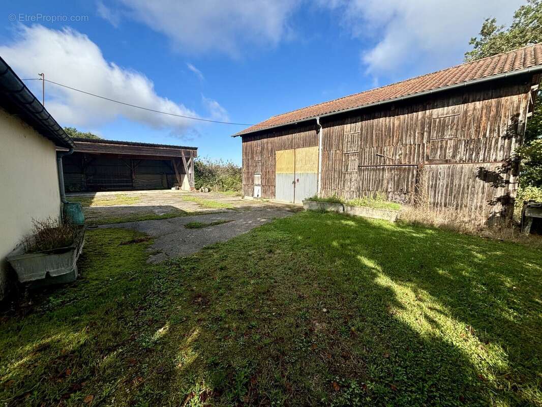 Appartement à MONSEMPRON-LIBOS