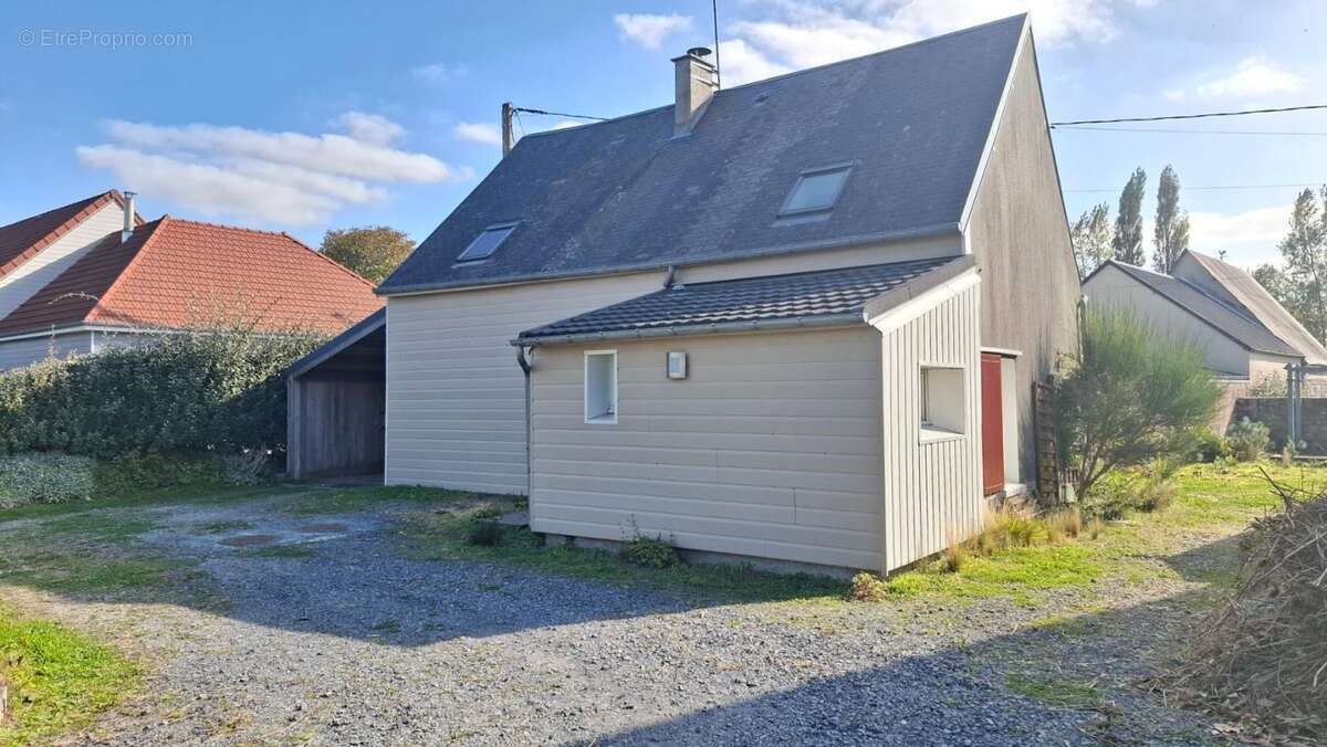 Maison à LINGREVILLE
