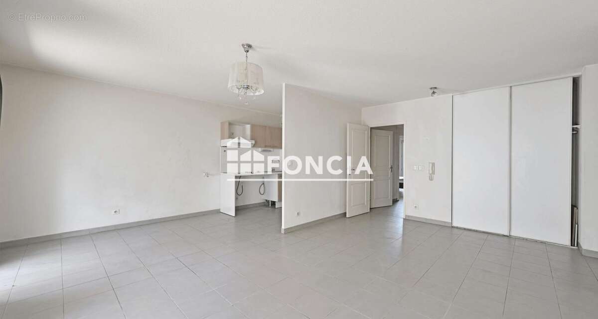 Appartement à JUVIGNAC