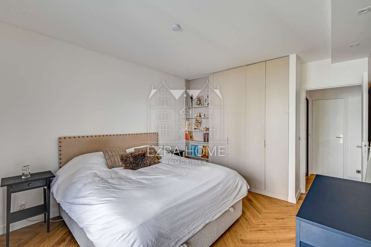 Appartement à LEVALLOIS-PERRET