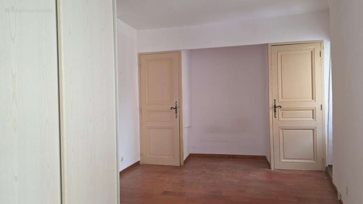 Appartement à LAMBESC