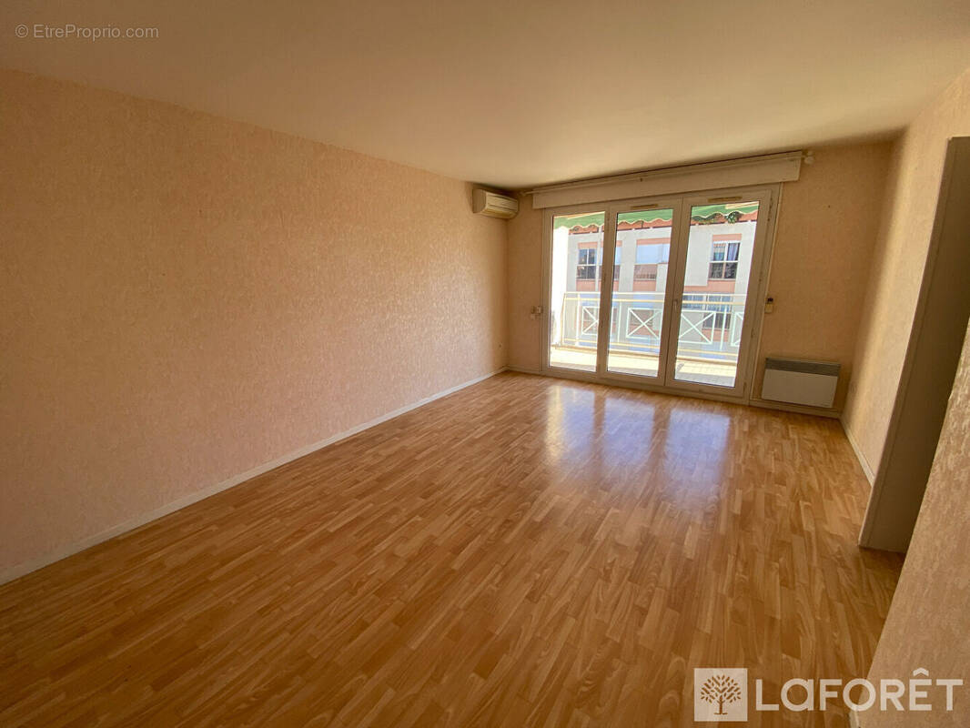 Appartement à HYERES