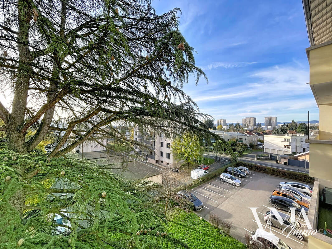 Appartement à CHAMPAGNE-AU-MONT-D&#039;OR