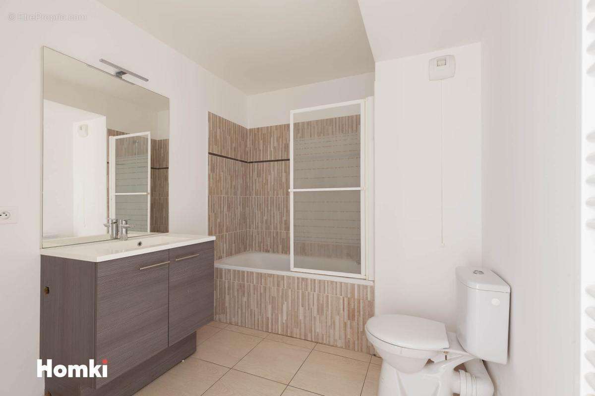 Appartement T2 de 41 m2 à Marseille 13011 - photo 4