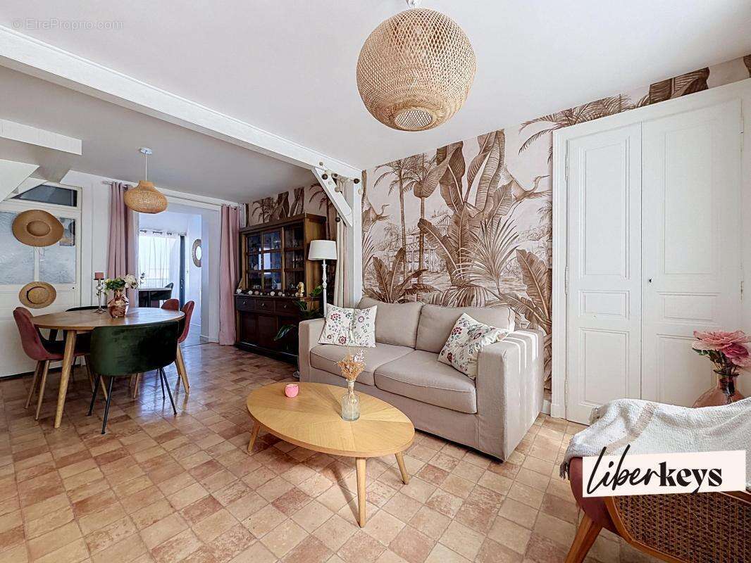 Maison de village rénovée avec jardin - 2 pièces - 48 m2- Fresnay-sur-Sarthe - photo 2