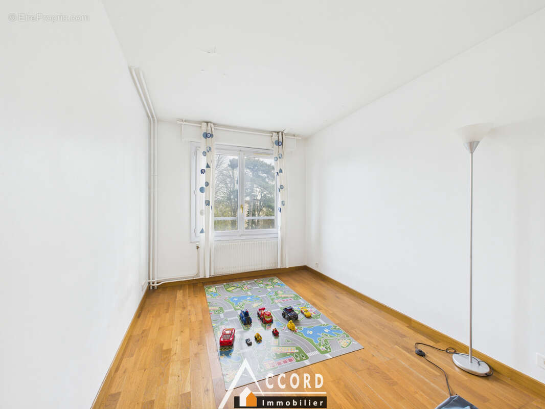 Appartement à SARTROUVILLE