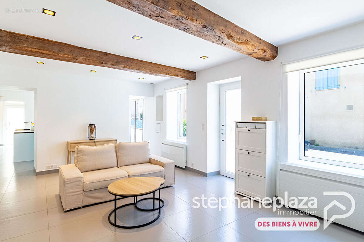 Maison de village 139m² - 2 chambres + cave à St Trivier-sur-Moignans - photo 3