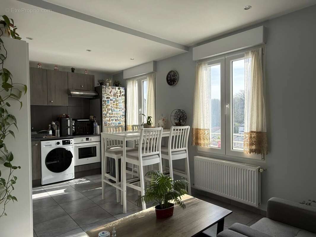 Appartement à ROMAINVILLE