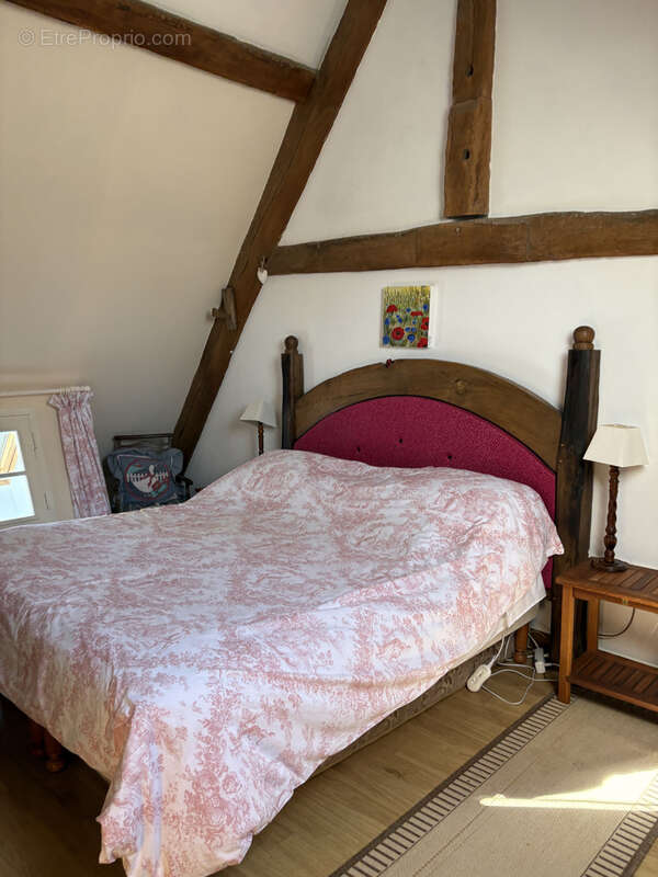 Maison à AMBRIERES-LES-VALLEES