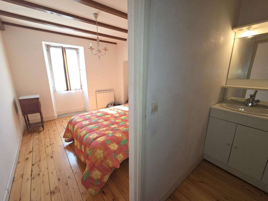 Maison 158 m² à Chassors  - photo 407