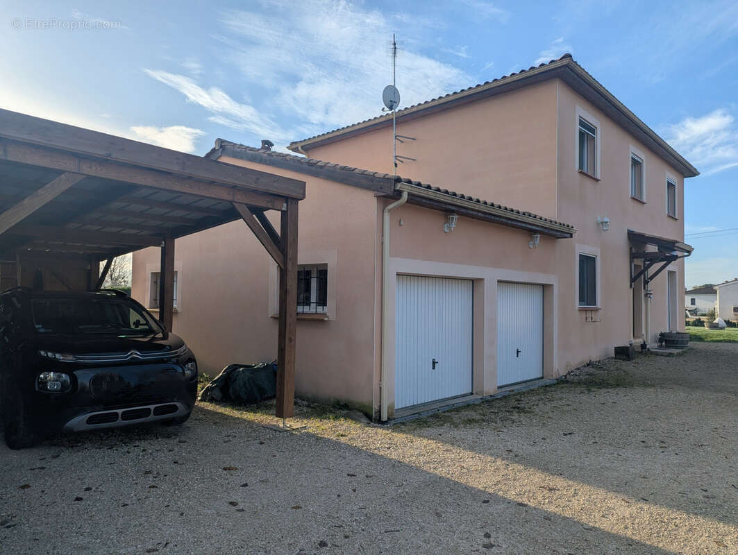 Maison à CASTELSARRASIN