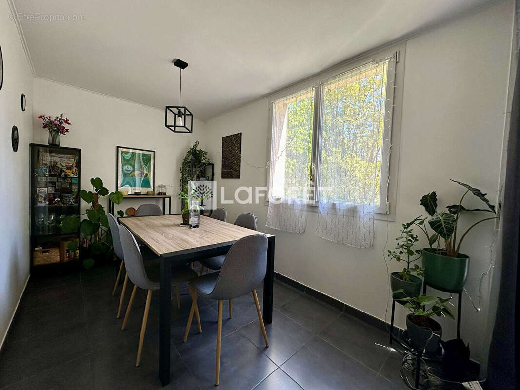 Appartement à VIRY-CHATILLON