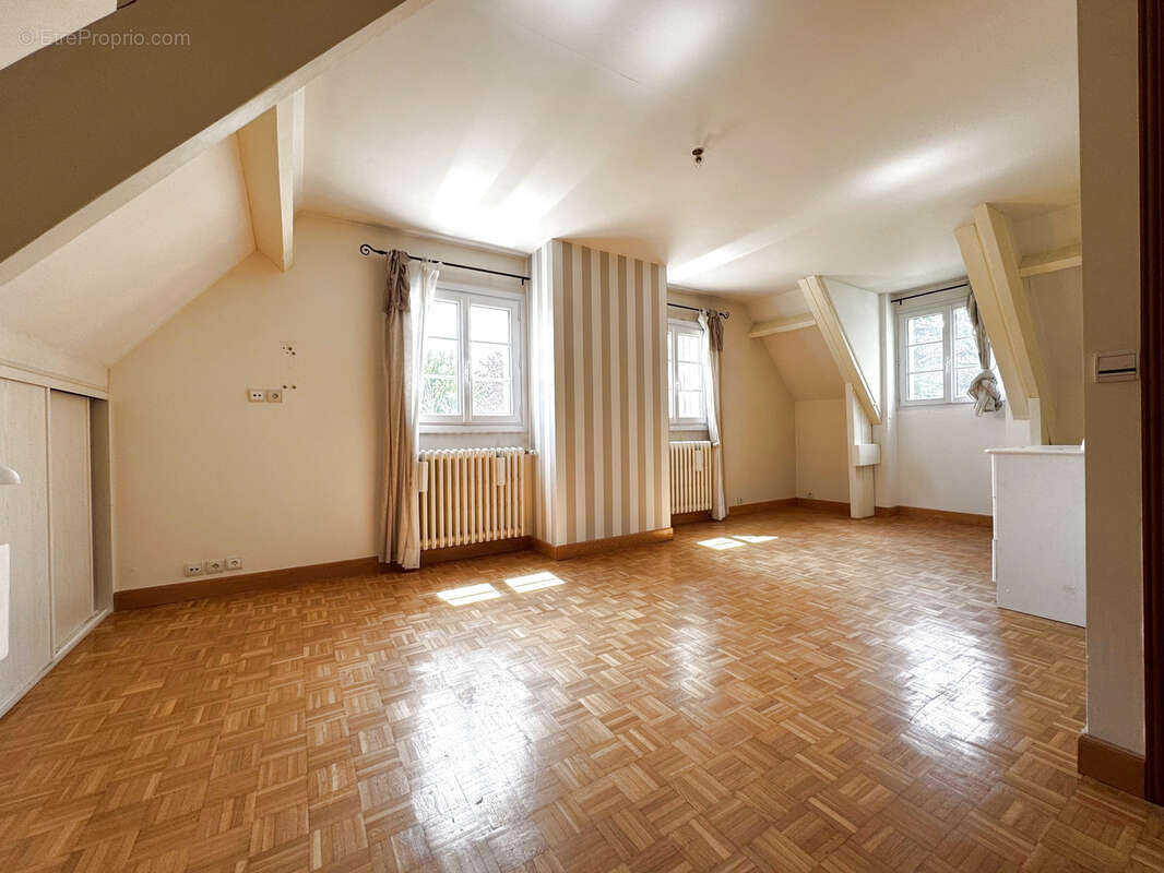 Maison à PLAILLY