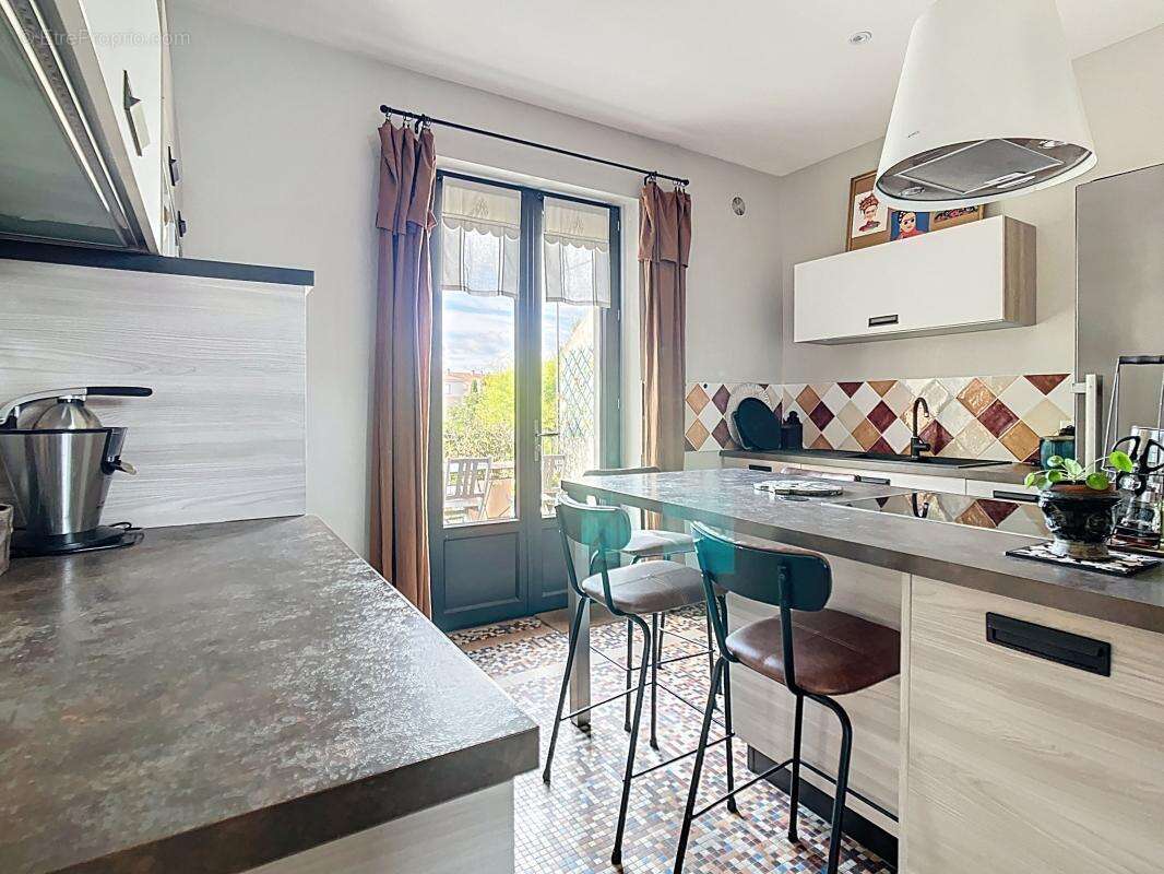 Maison à TOURNON-SUR-RHONE