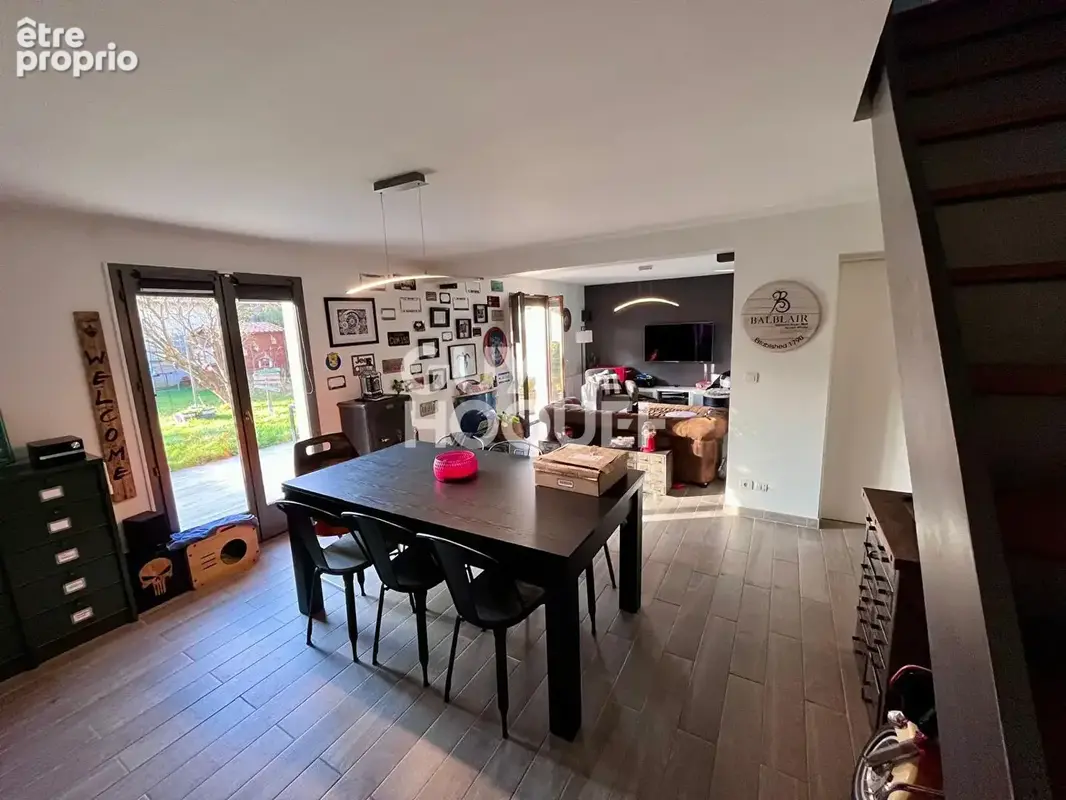 Maison  6 pièce(s) - neufmoutiers en brie - photo 3