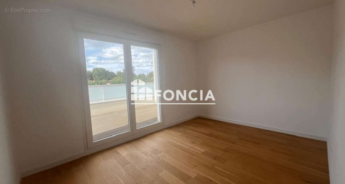 Appartement à CHAMPAGNE-AU-MONT-D'OR