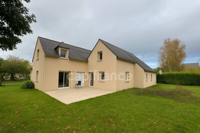 Maison à CAVAN