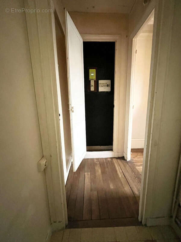 Appartement à PARIS-10E