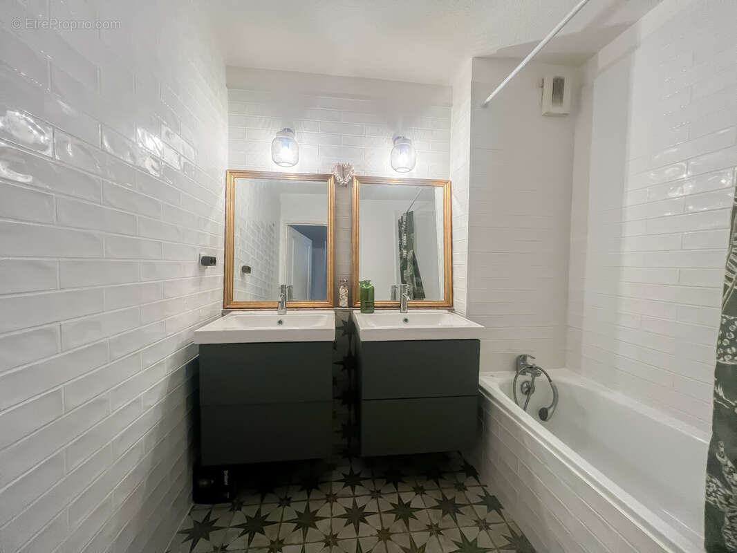 Appartement à MARSEILLE-14E