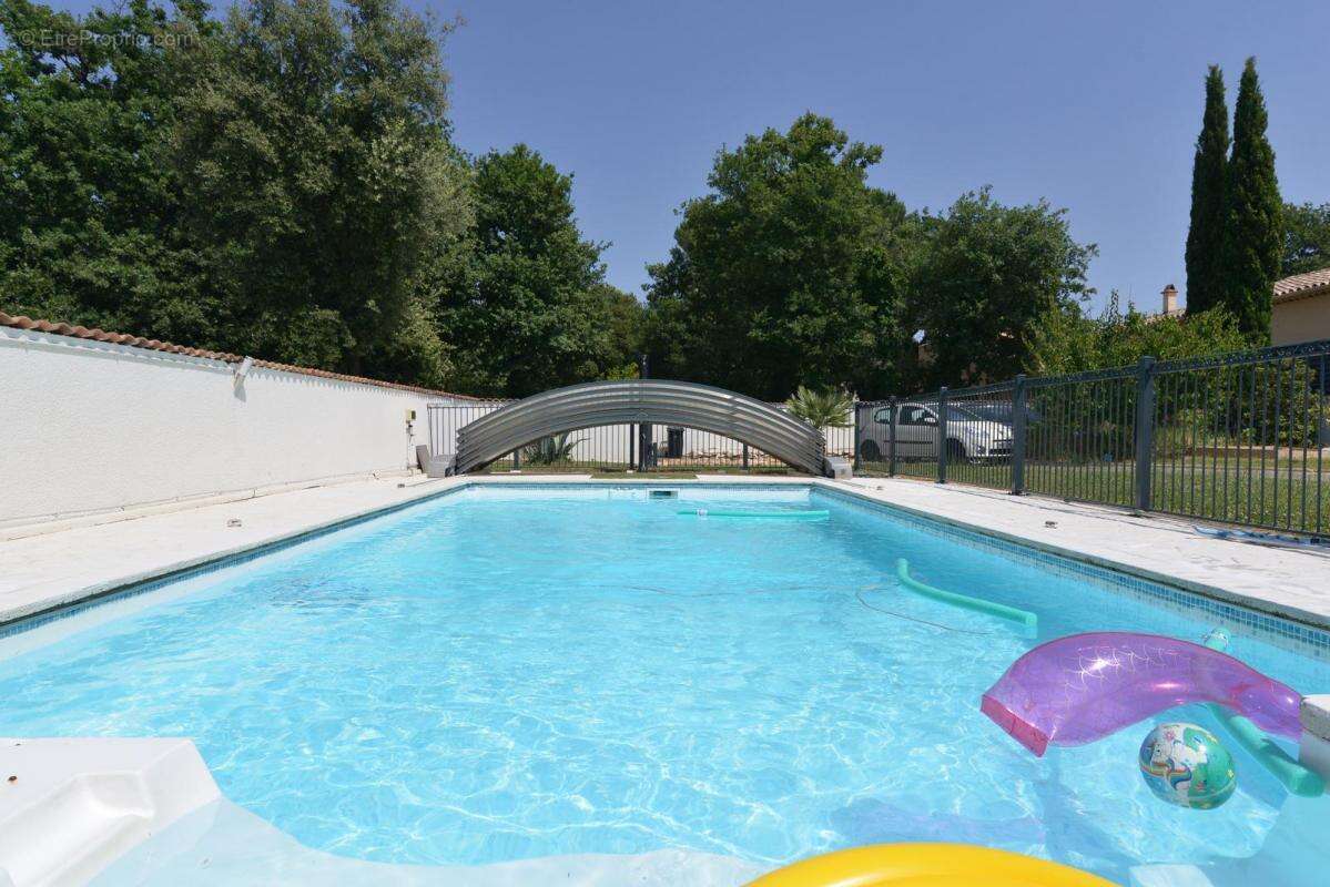 Maison à SAINT-VICTOR-LA-COSTE