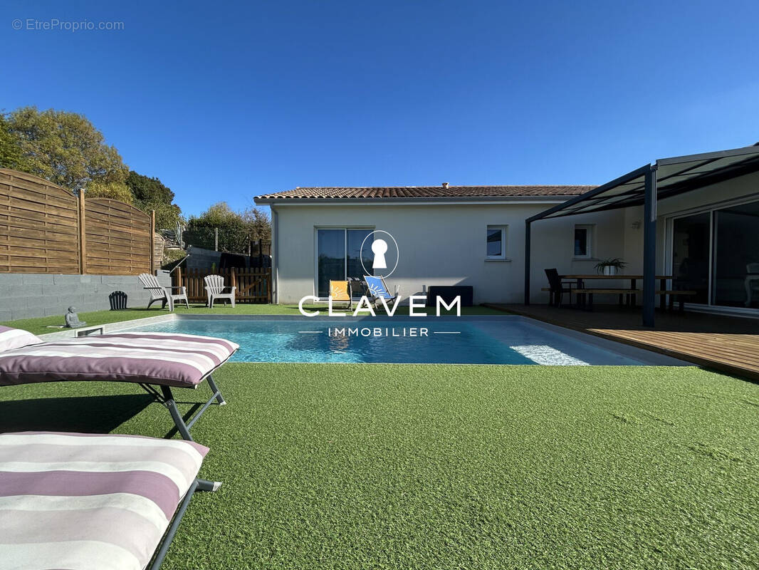 Maison à SAINT-ANDRE-DE-CUBZAC