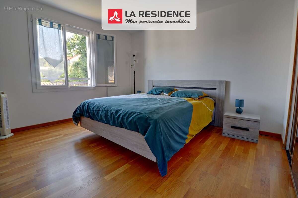 Maison à JOUY-LE-MOUTIER